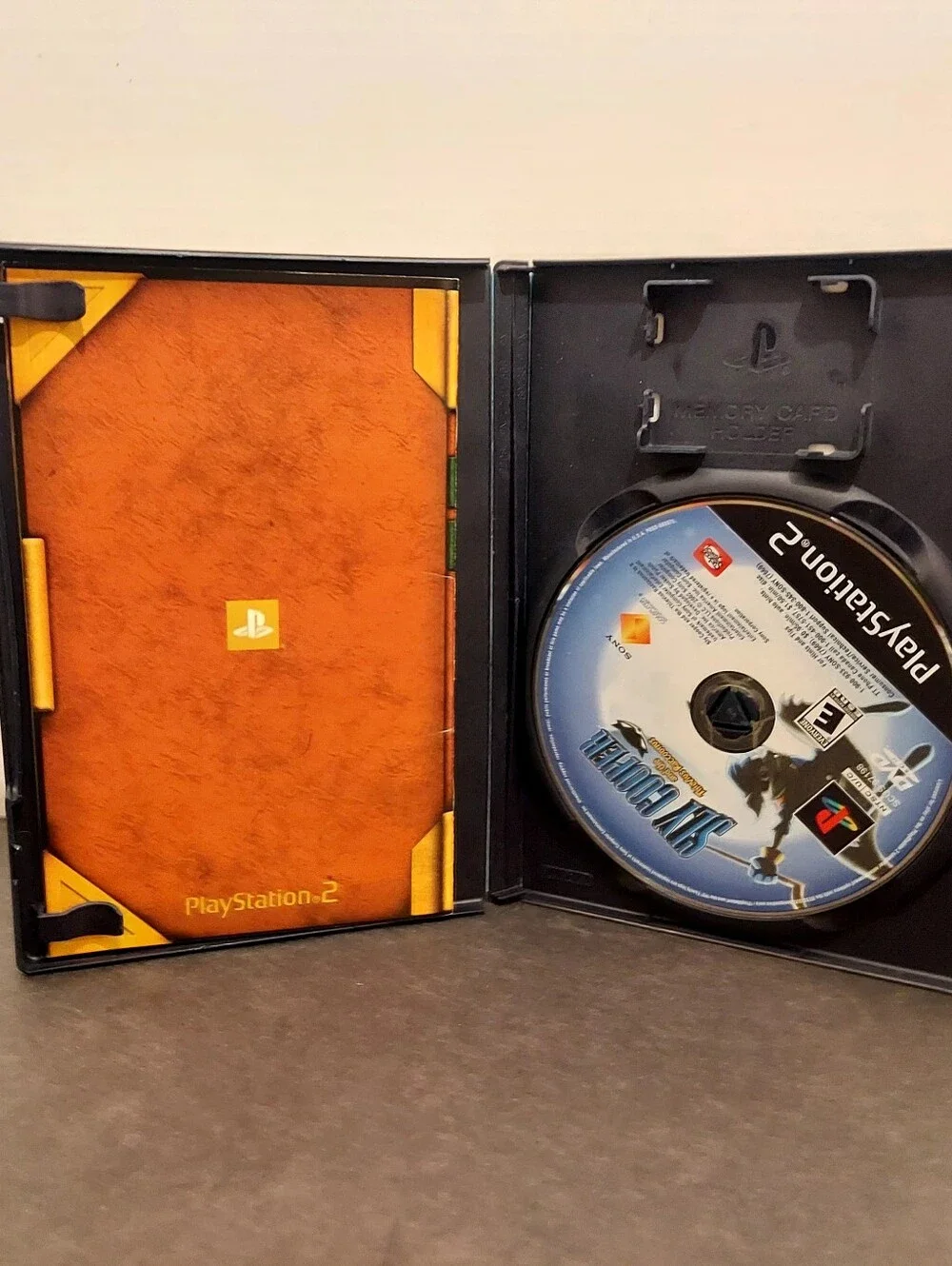 Sly Cooper and the Thievius Raccoonus PlayStation 2 PS2 Black Label Complete CIB